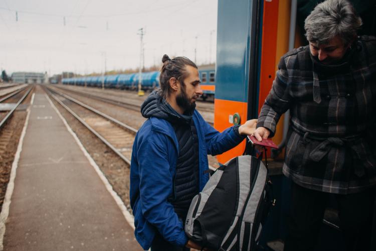 migrant travel